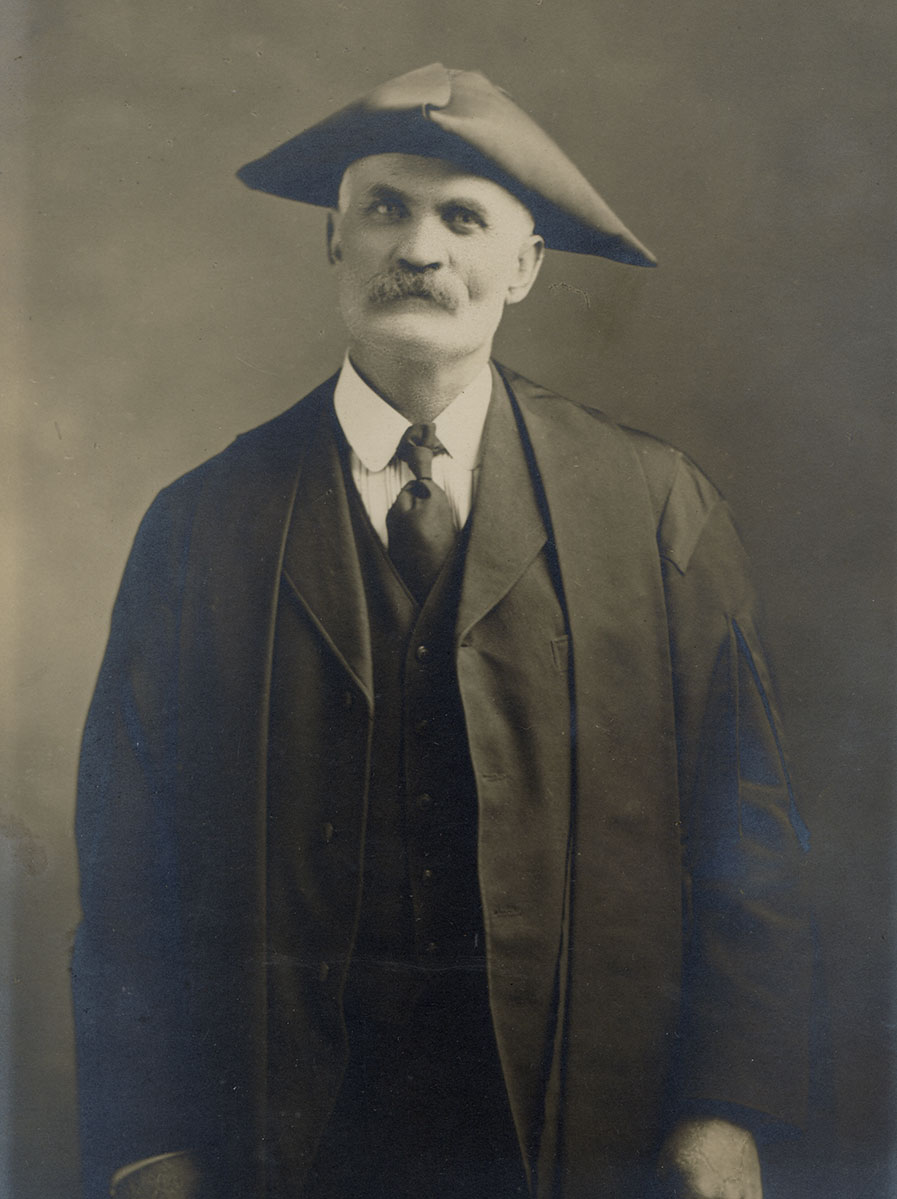 Thomas Simpson Historic image of an adult white male from the early 1900s wearing a formal jacket and shirt.