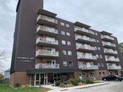 Avondale Apartments - 125 Euphemia Street, Sarnia