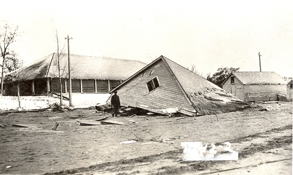 Historical photo showing collapsed building from Lambton County Archives