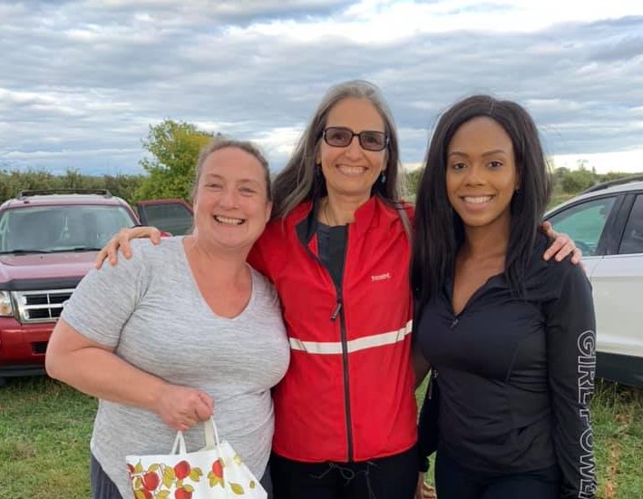 Tania, Erin and Robin with Lambton Circles